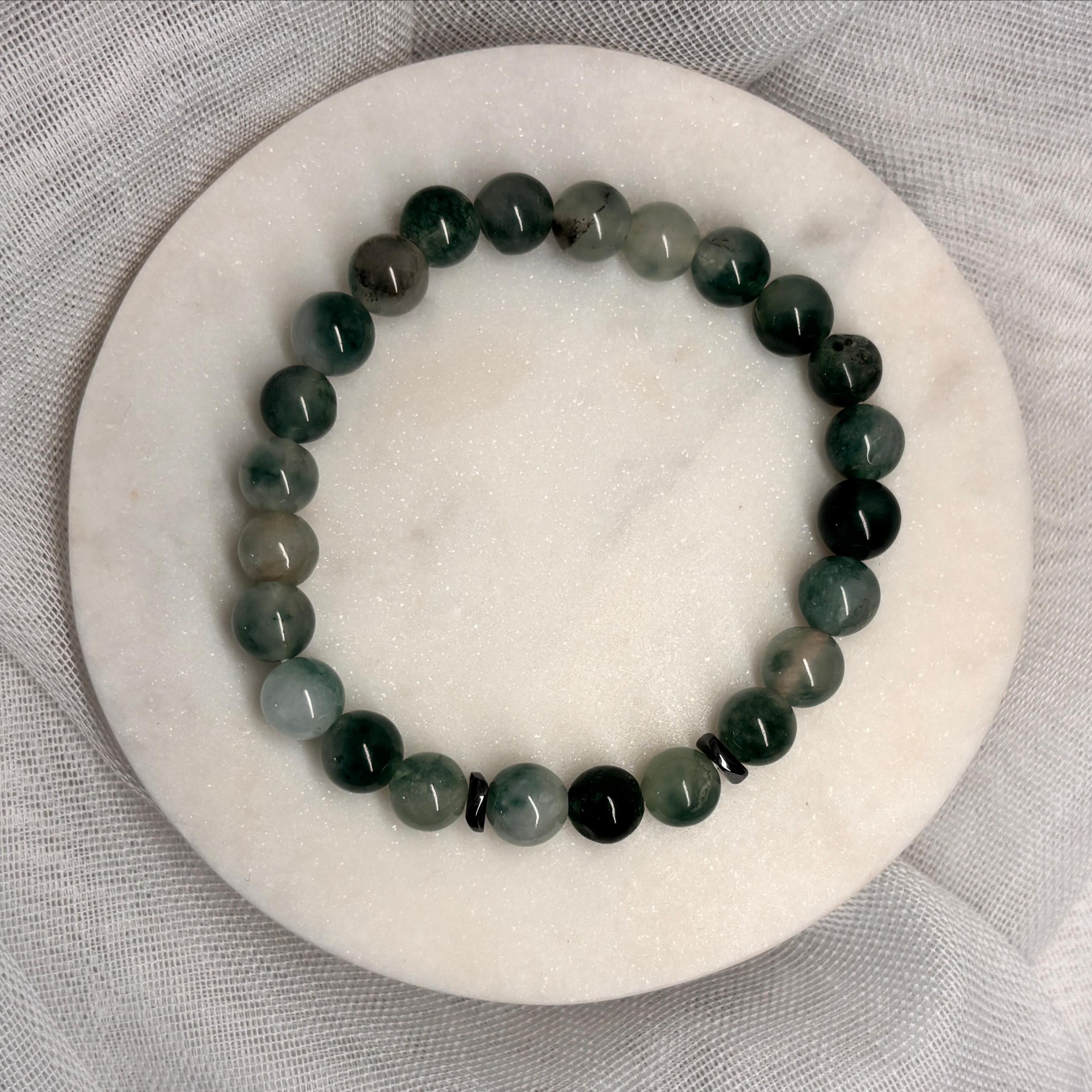 Armband aus natürlichen Edelsteinen - Grüner Jade mit Hämatit