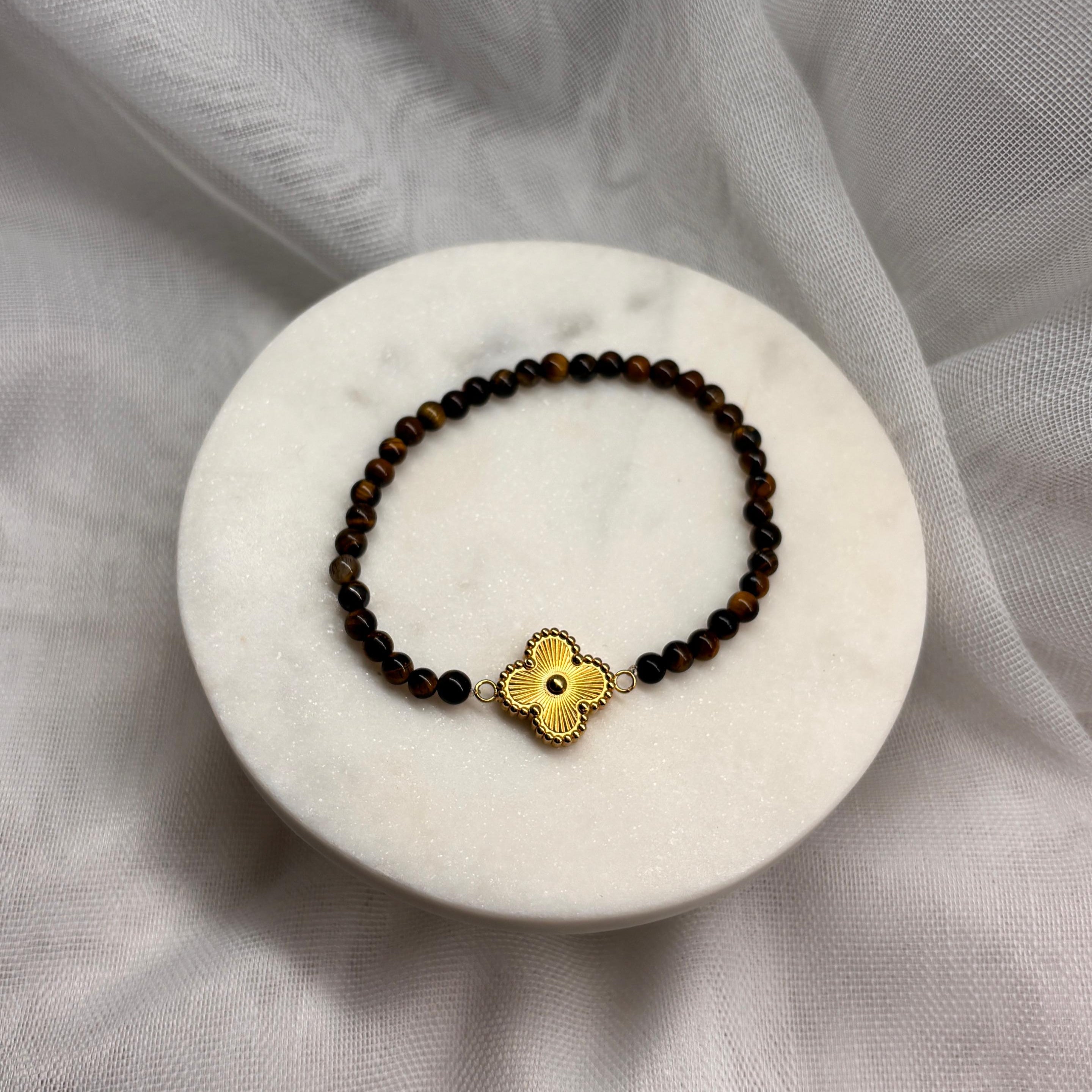 Armband aus natürlichen Edelsteinen - Tigerauge mit Kleeblatt-Anhänger